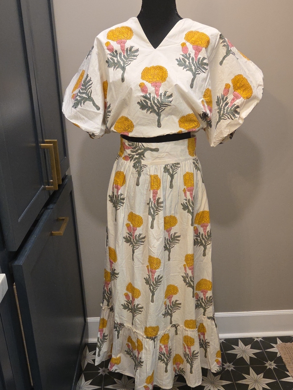 Marea Marigold Top and matching maxi skirt by Marea by Liz Joy XS